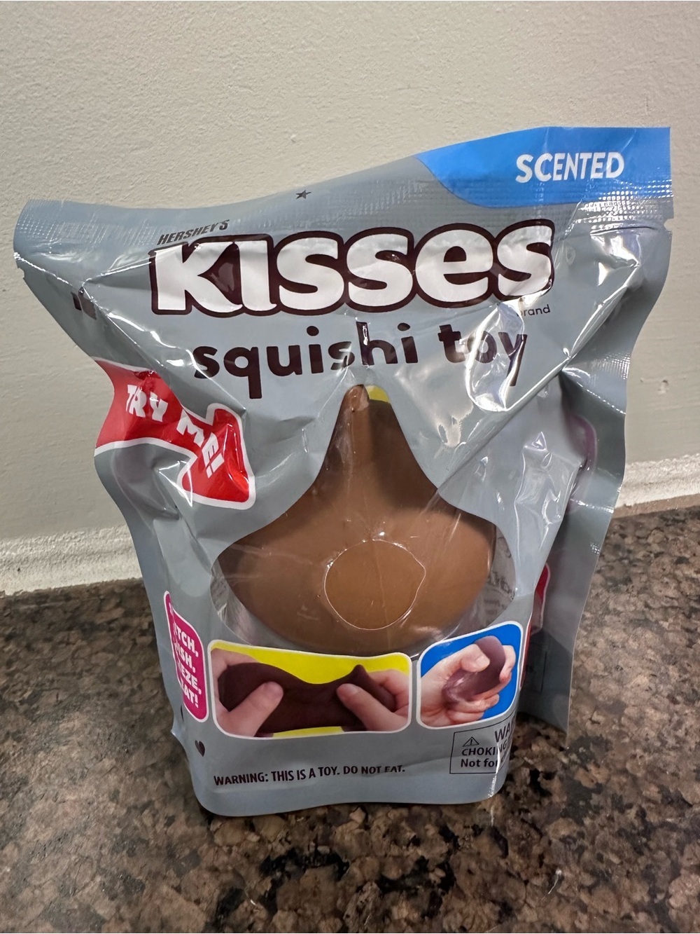 Kiss Scented Squishi Toy - Brown QTY 1